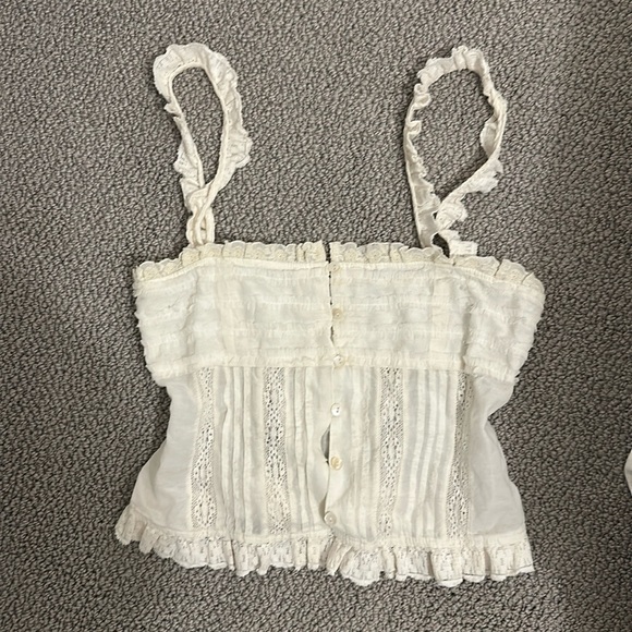 Zara Tops - White ruffle + lace top